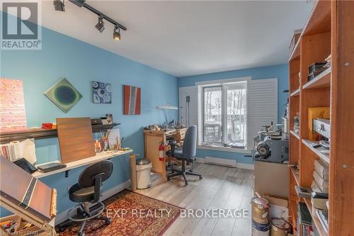 20 - 90 Ontario Street S, Lambton Shores, ON - Indoor Photo Showing Other Room
