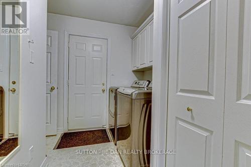 21 - 1755 Louise Boulevard, London, ON - Indoor Photo Showing Laundry Room
