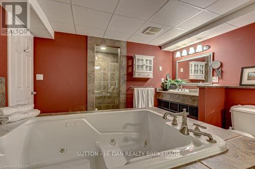 21 - 1755 Louise Boulevard, London, ON - Indoor Photo Showing Bathroom