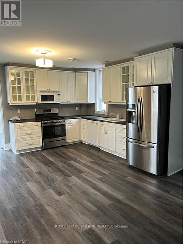 3 - 303 Wolfe Street, London, ON - Indoor Photo Showing Kitchen