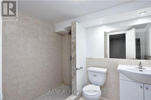 130 - 51 Sholto Drive, London, ON - Indoor Photo Showing Bathroom
