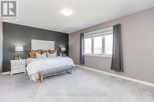 42 Trail Boulevard, Springwater, ON - Indoor Photo Showing Bedroom