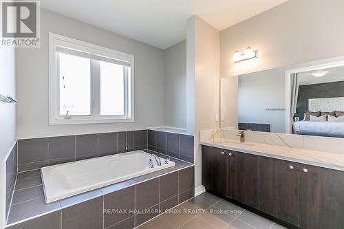 42 Trail Boulevard, Springwater, ON - Indoor Photo Showing Bathroom