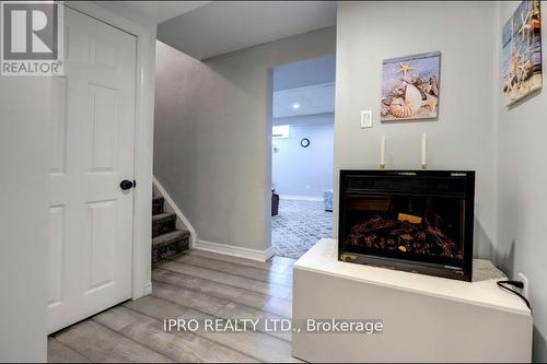 738 Briar Crescent, Milton, ON - Indoor Photo Showing Other Room