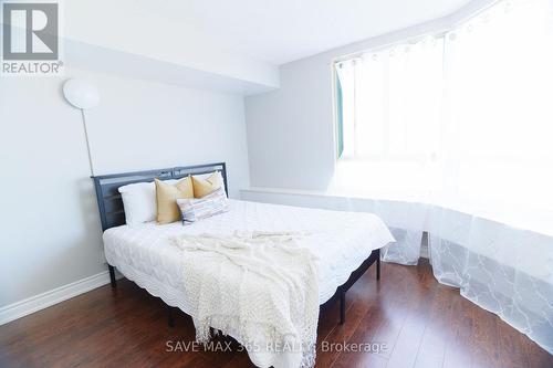 1704 - 61 Markbrook Lane, Toronto, ON - Indoor Photo Showing Bedroom