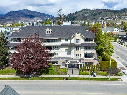 202-680 Doyle Avenue, Kelowna, BC - Outdoor With Balcony With View