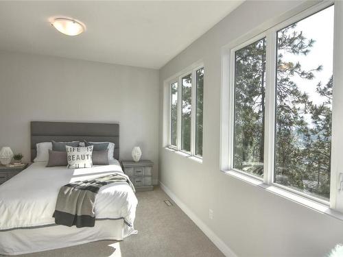 2021 Spyglass Way, West Kelowna, BC - Indoor Photo Showing Bedroom