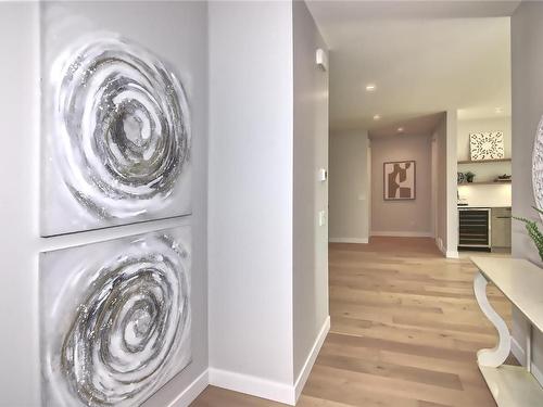 2021 Spyglass Way, West Kelowna, BC - Indoor Photo Showing Laundry Room