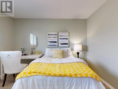 15 Ribblesdale Drive, Whitby, ON - Indoor Photo Showing Bedroom