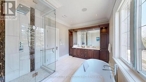 19 Parker Avenue, Richmond Hill, ON - Indoor Photo Showing Bathroom