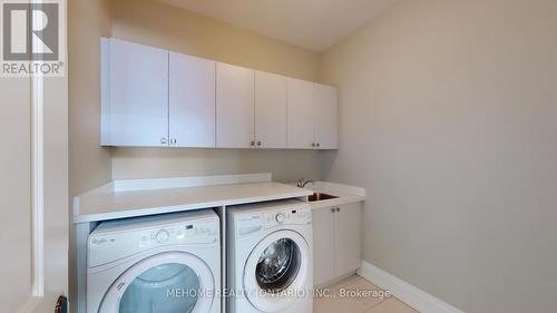 19 Parker Avenue, Richmond Hill, ON - Indoor Photo Showing Laundry Room