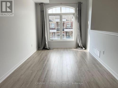 29 Gadani Drive, Markham, ON - Indoor Photo Showing Other Room