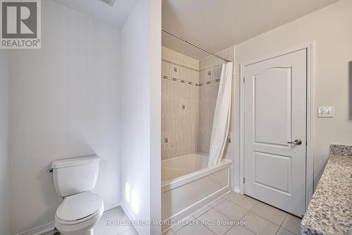1402 Kellough Street, Innisfil, ON - Indoor Photo Showing Bathroom