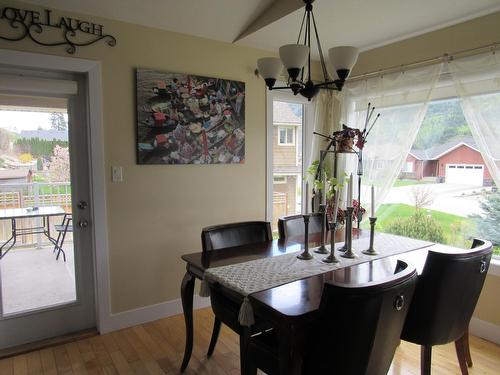 3776 Williston Road, Castlegar, BC - Indoor Photo Showing Dining Room