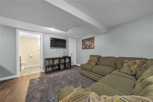 53408 Marr Road, Wainfleet, ON - Indoor Photo Showing Living Room