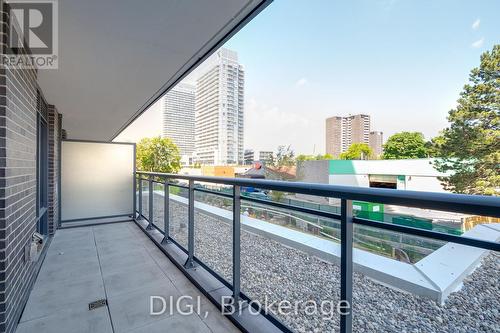 309 - 325 Yorkland Boulevard, Toronto, ON - Outdoor With Exterior