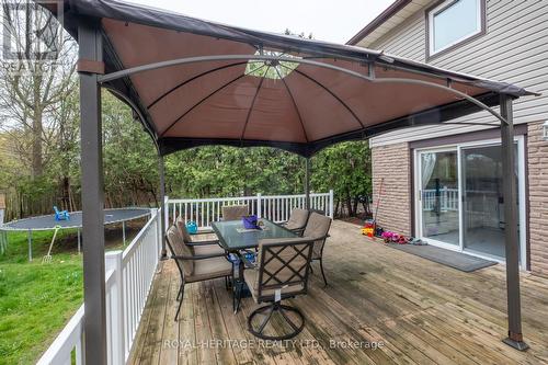 29 Barberry Court, Whitby, ON - Outdoor With Exterior