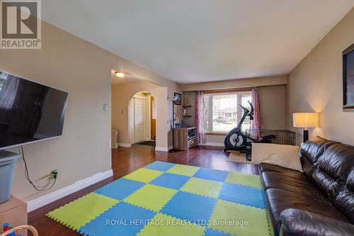 29 Barberry Court, Whitby, ON - Indoor