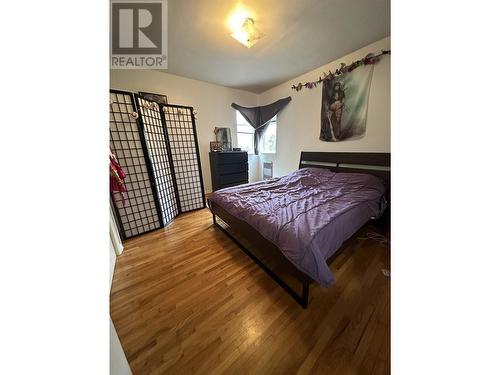 5710 Smith Avenue, Burnaby, BC - Indoor Photo Showing Bedroom