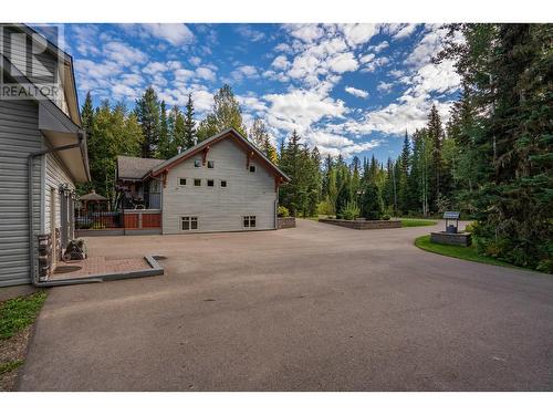 3020 Island Park Drive, Prince George, BC - Outdoor