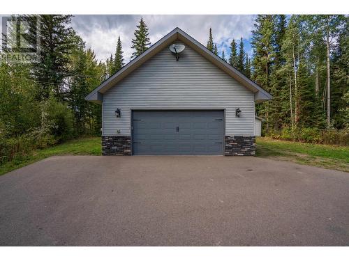 3020 Island Park Drive, Prince George, BC - Outdoor