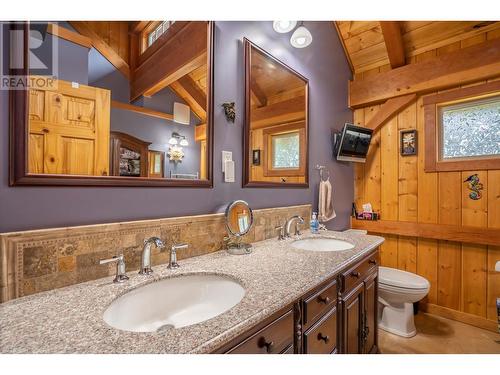 3020 Island Park Drive, Prince George, BC - Indoor Photo Showing Bathroom