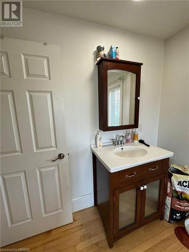491 Mcconnell Street, Mattawa, ON - Indoor Photo Showing Bathroom