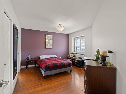 23-1775 Mckinley Crt, Kamloops, BC - Indoor Photo Showing Bedroom