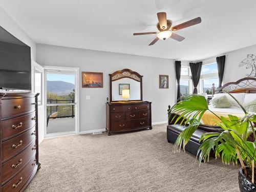 7629 Barnhartvale Road, Kamloops, BC - Indoor Photo Showing Bedroom