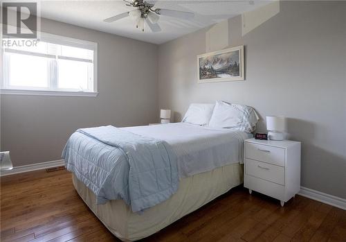 bedroom - 5520 Bridlewood Court, Iroquois, ON - Indoor Photo Showing Bedroom