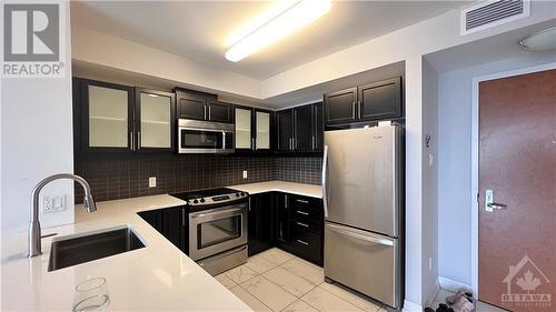 195 Besserer Street Unit#1402, Ottawa, ON - Indoor Photo Showing Kitchen With Upgraded Kitchen