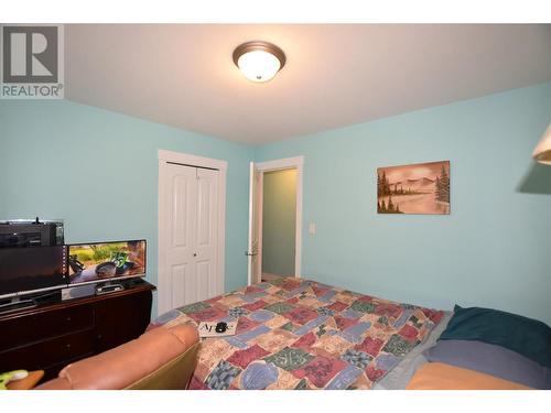 683 Cougar Street, Vernon, BC - Indoor Photo Showing Bedroom
