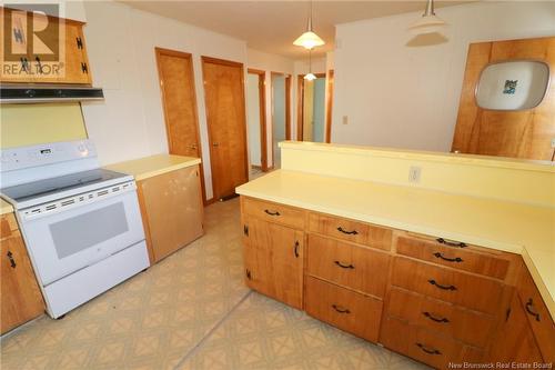 1177 Route 776, Grand Manan, NB - Indoor Photo Showing Kitchen