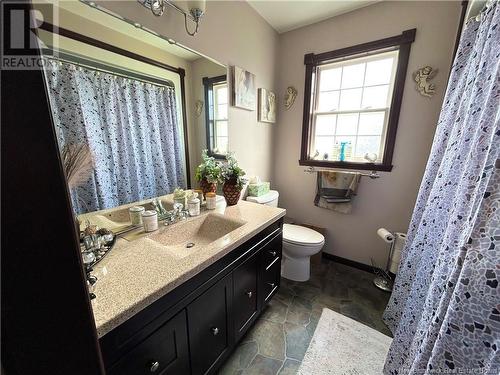 7662 Du Havre, Bas-Caraquet, NB - Indoor Photo Showing Bathroom