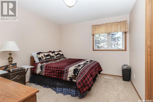 210 Haslam Court, Saskatoon, SK - Indoor Photo Showing Bedroom