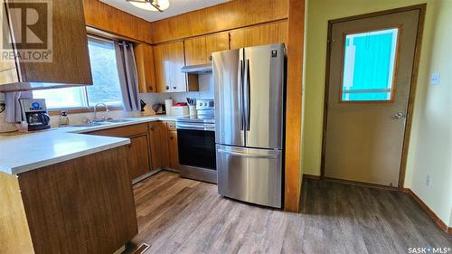 132 Haw Place, Swift Current, SK - Indoor Photo Showing Kitchen