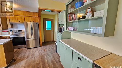 132 Haw Place, Swift Current, SK - Indoor Photo Showing Kitchen