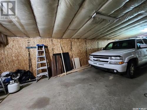 404 Stella Street, Grenfell, SK - Indoor Photo Showing Garage