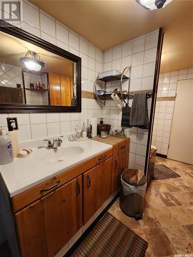 404 Stella Street, Grenfell, SK - Indoor Photo Showing Bathroom