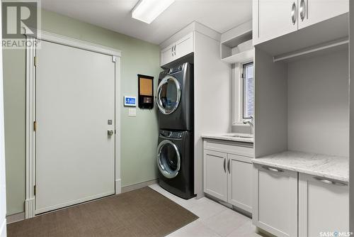 9447 Wascana Mews, Regina, SK - Indoor Photo Showing Laundry Room