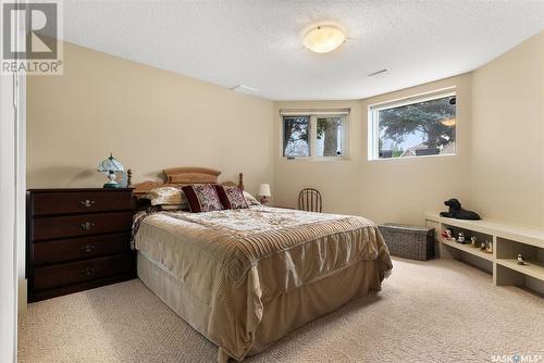 9447 Wascana Mews, Regina, SK - Indoor Photo Showing Bedroom