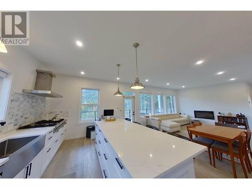 5090 50A Street Ne, Salmon Arm, BC - Indoor Photo Showing Kitchen With Upgraded Kitchen