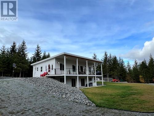 5090 50A Street Ne, Salmon Arm, BC - Outdoor With Deck Patio Veranda