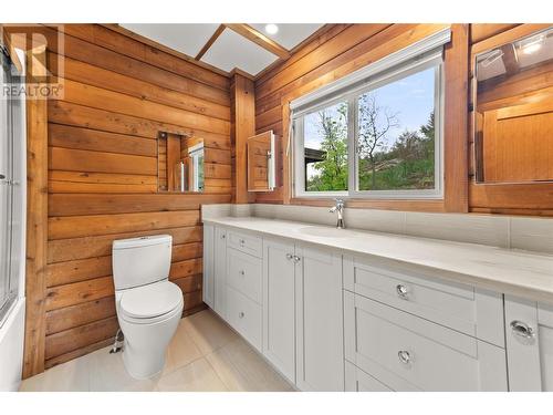 1850 Naramata Road, Penticton, BC - Indoor Photo Showing Bathroom