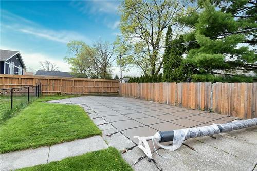 41 Woodbine Avenue, St. Catharines, ON - Outdoor With Backyard
