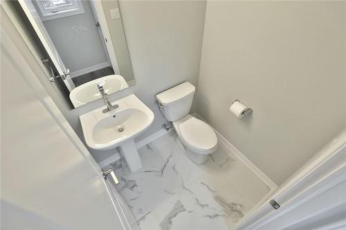 288 Glover Road|Unit #32, Stoney Creek, ON - Indoor Photo Showing Bathroom