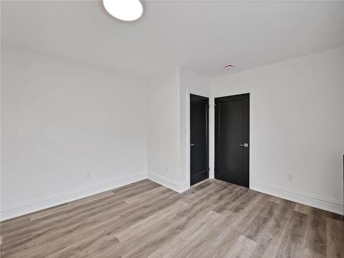 132 Holton Avenue S, Hamilton, ON - Indoor Photo Showing Other Room