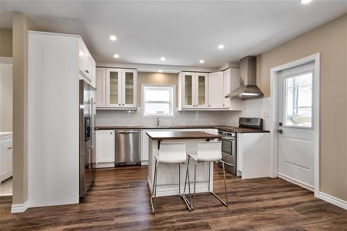 70 Gage Avenue N, Hamilton, ON - Indoor Photo Showing Kitchen With Upgraded Kitchen
