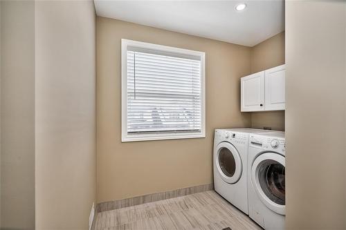 70 Gage Avenue N, Hamilton, ON - Indoor Photo Showing Laundry Room
