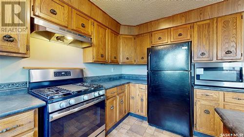 3 Markwell Drive, Regina, SK - Indoor Photo Showing Kitchen